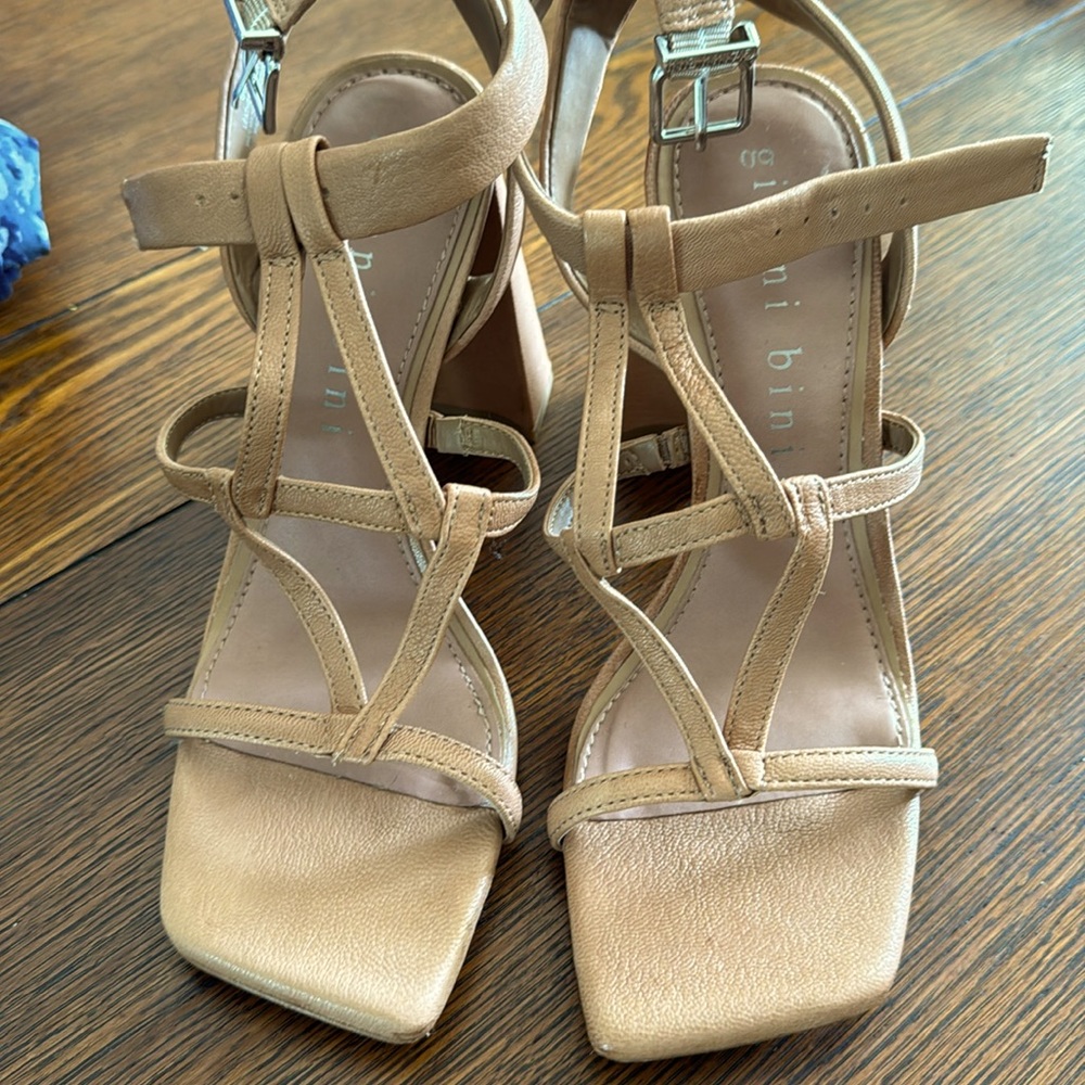 Neutral leather heels